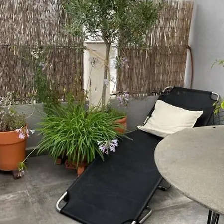 Sol Radiante Attic Studio, Designer-style Studio With Top-tier Amenities Apartament *