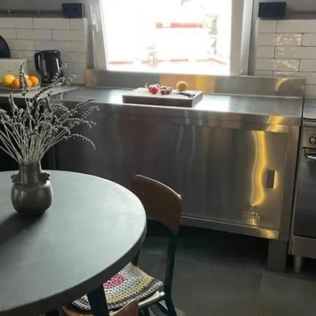 Apartament Sol Radiante Attic Studio, Designer-style Studio With Top-tier Amenities Torremolinos