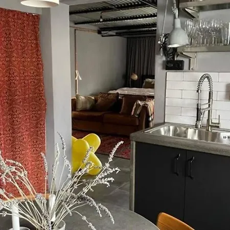 Appartamento Sol Radiante Attic Studio, Designer-style Studio With Top-tier Amenities Torremolinos