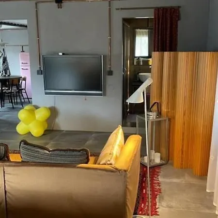Sol Radiante Attic Studio, Designer-style Studio With Top-tier Amenities Appartamento