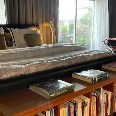 Appartamento Sol Radiante Attic Studio, Designer-style Studio With Top-tier Amenities *