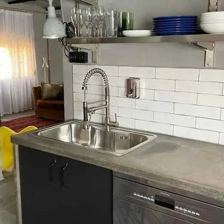 Sol Radiante Attic Studio, Designer-style Studio With Top-tier Amenities Appartamento *